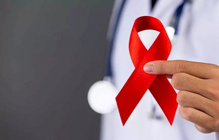 Dezembro Vermelho: Brasil registra queda de óbitos por aids. Confira os números de Minas Gerais