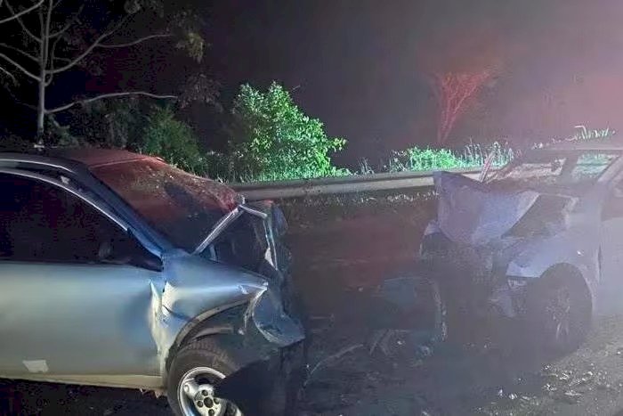 Motorista morre após batida de frente entre carros no Sul de MG