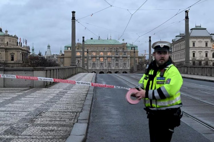 Tiroteio na Universidade de Praga deixa pelo menos 10 mortos, dizem socorristas