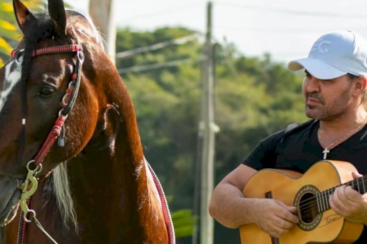 Eduardo Costa lamenta morte de cavalo de R$7 milhões