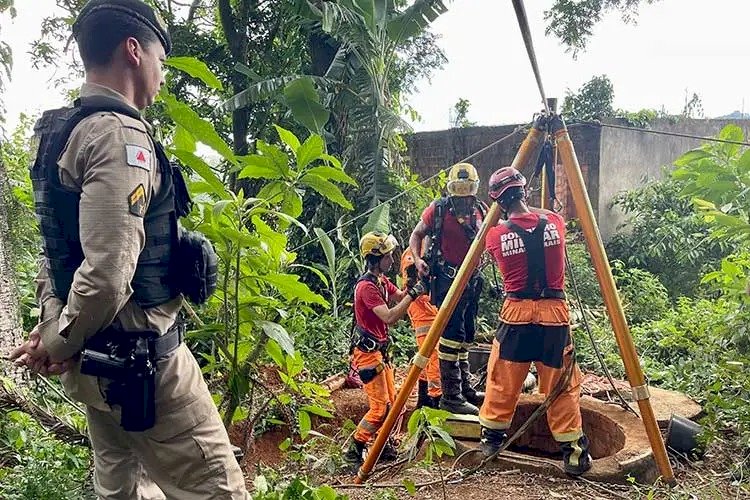 Corpo de adolescente desaparecido é procurado dentro de poço na Zona Sul