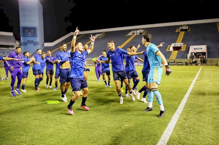 Mesmo com Corinthians e Flamengo, Cruzeiro é favorito em pesquisa na Copinha