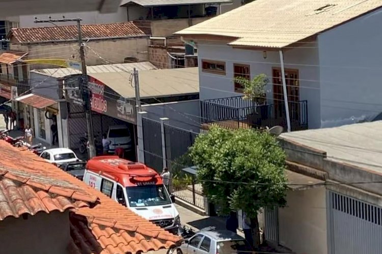 Jovem morre após cair do telhado da própria casa enquanto fazia reparo em MG