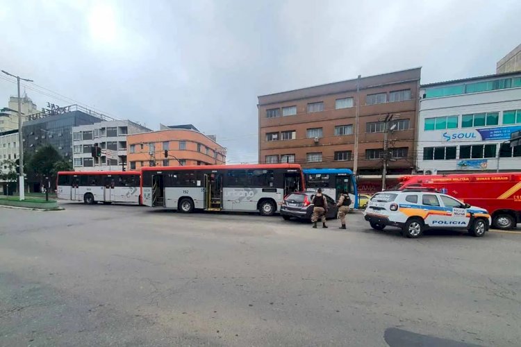 Ônibus se envolvem em acidentes na região central