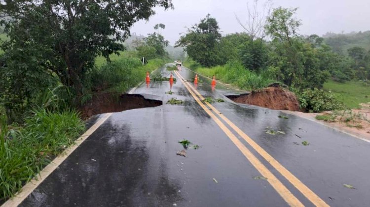 Chuva atinge Vale do Mucuri, estradas são interditadas e população fica ilhada