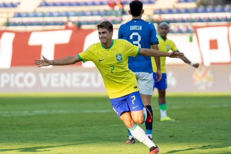 Brasil vence o Equador de virada e garante vaga no quadrangular final