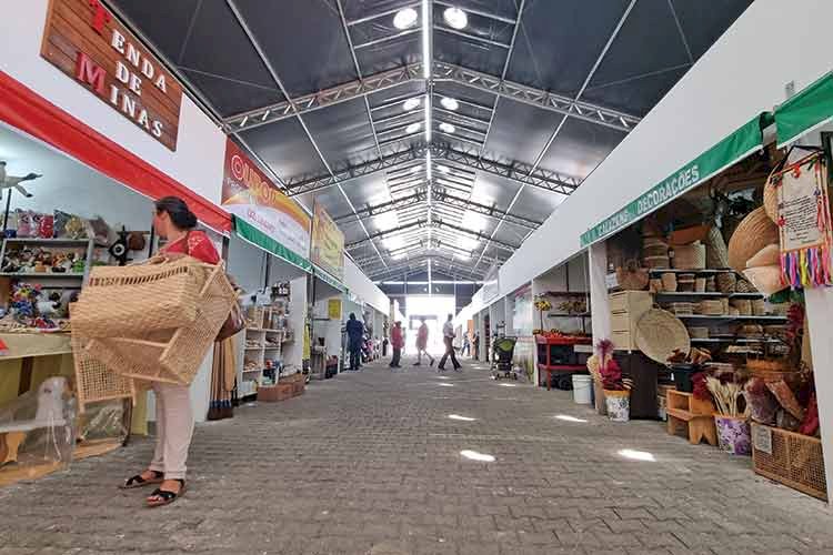 Comerciantes do Mercado Municipal esperam aumento nas vendas com inauguração de espaço temporário