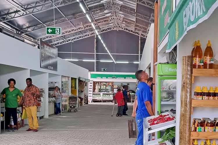 Comerciantes do Mercado Municipal esperam aumento nas vendas com inauguração de espaço temporário