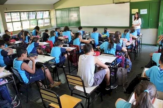 Minas aposta em programas de saúde mental para conter violências em escolas