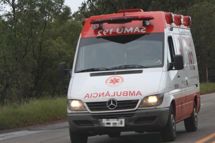 Menino de 10 anos em bicicleta morre após ser atropelado por caminhão em Minas