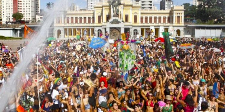 Carnaval de BH ganha destaque na América do Sul e vira destino turístico do país