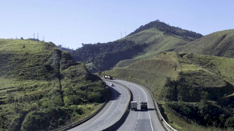 Governo federal reitera ideia de conceder à iniciativa privada 4 rodovias em Minas. Veja lista