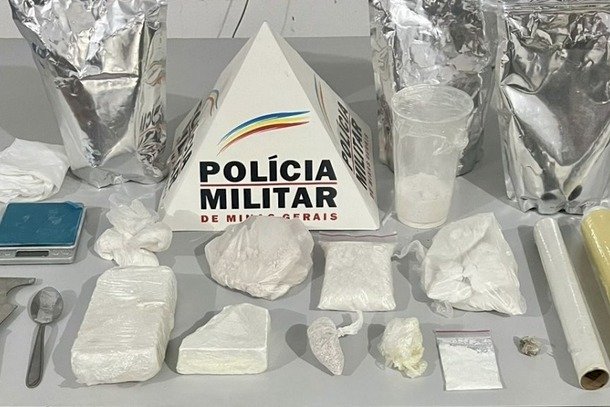 Operação policial desmantela laboratório de drogas em Santana do Paraíso