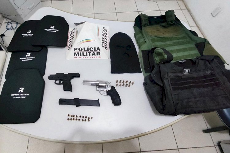 Após denúncia, PM localiza armas, munições e colete balístico em Tocantins