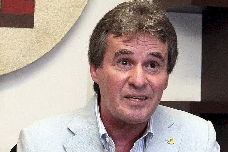 Ex-prefeito Alberto Bejani contrai dengue e vai para o hospital