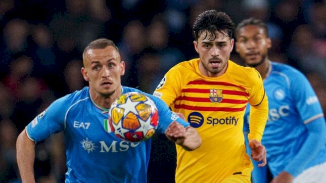 Napoli e Barcelona empatam e deixam oitavas da Champions em aberto