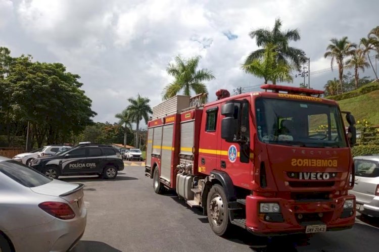 Homem morre após colocar fogo em materiais recicláveis dentro de casa em MG