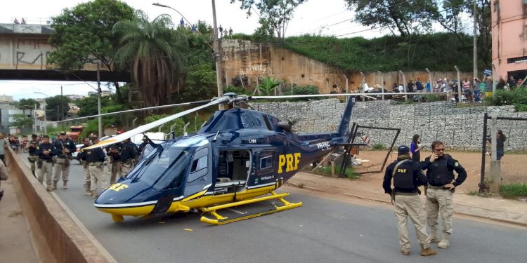 Morre motorista de carreta socorrido por helicóptero da PRF que fez pouso forçado em BH