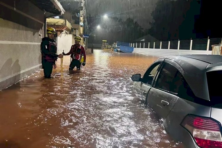 Aulas de cidade do Sul de Minas são suspensas após chuva torrencial