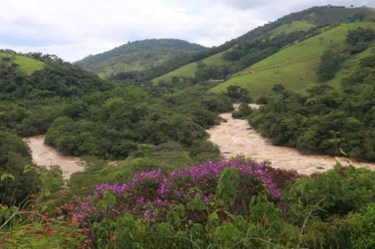 Entre MG e RJ: moradores buscam a preservação do Rio Preto