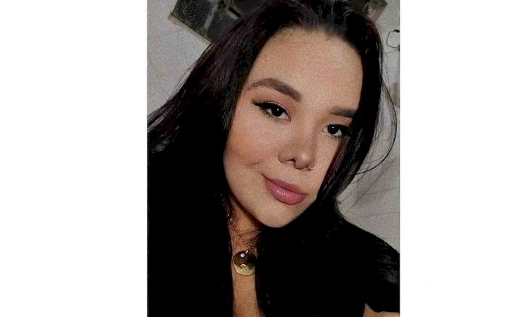 Jovem morre eletrocutada em carro de som durante festa em Minas