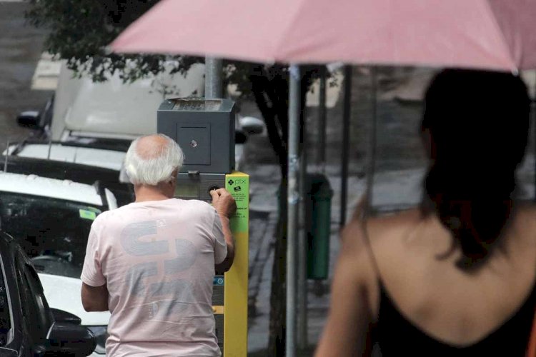 Mudança na área azul já está em vigor, mesmo sem sinalização correta