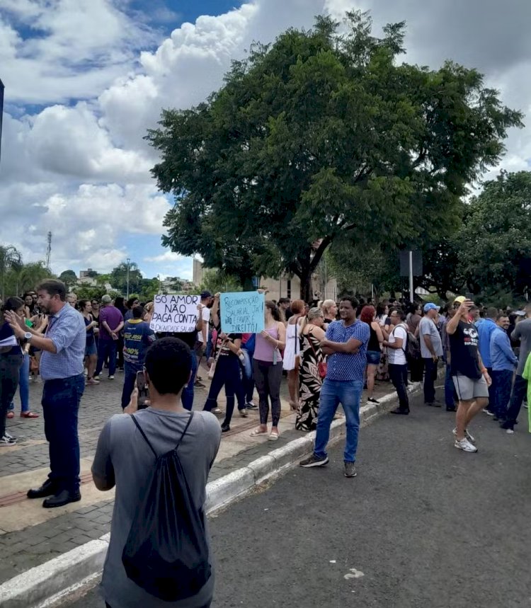 Sem diálogo com a Prefeitura, servidores municipais decidem entrar em greve em Uberlândia