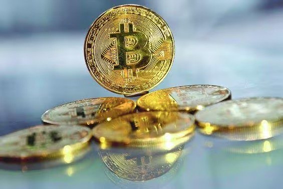 Bitcoin bate novo recorde nesta segunda-feira (11); alta em 2024 é de 70%