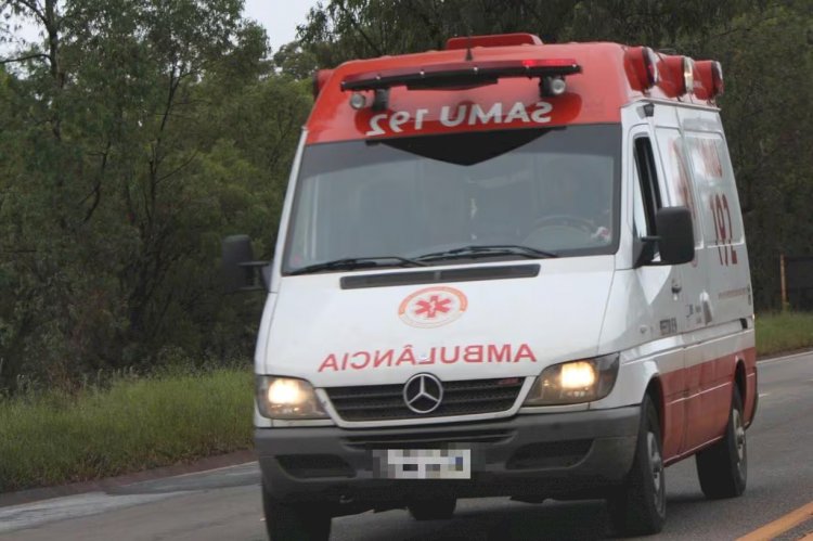 Ônibus capota e deixa vários mortos no Rio Doce