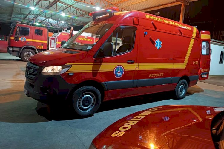 Homem leva 3 tiros na cabeça, liga para os bombeiros, mas morre durante socorro