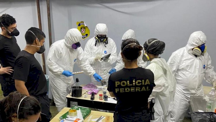 Veja imagens da perícia no caso dos corpos encontrados em barco no Pará