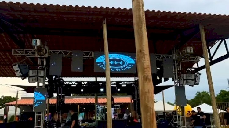 Vídeo: estrutura de casa de show desaba e deixa mais de 40 feridos em João Pessoa