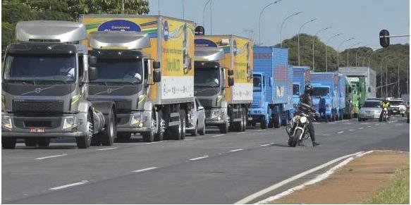 Exame toxicológico: Minas é o 3º estado com o maior número de motoristas atrasados