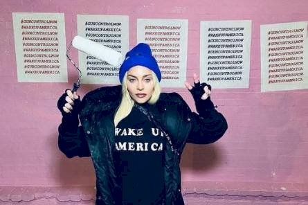 Madonna divulga promoção em rede social para fãs verem seu show de perto