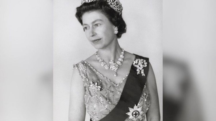 Fotos inéditas da família real são mostradas em exposição no Palácio de Buckingham; veja