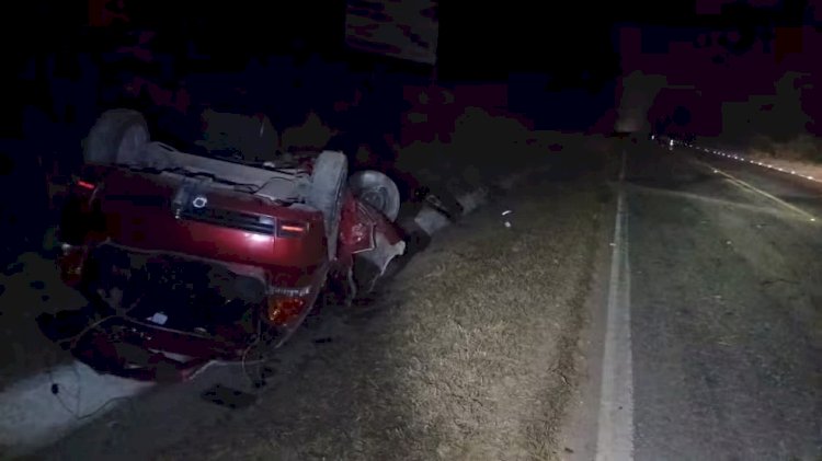 Motorista morre após carro ser atingido por carreta na BR-265; caminhoneiro não prestou socorro