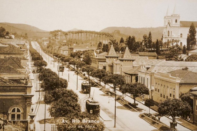 Exposição em parceria entre Independência Shopping e Museu Mariano Procópio comemora aniversário de JF