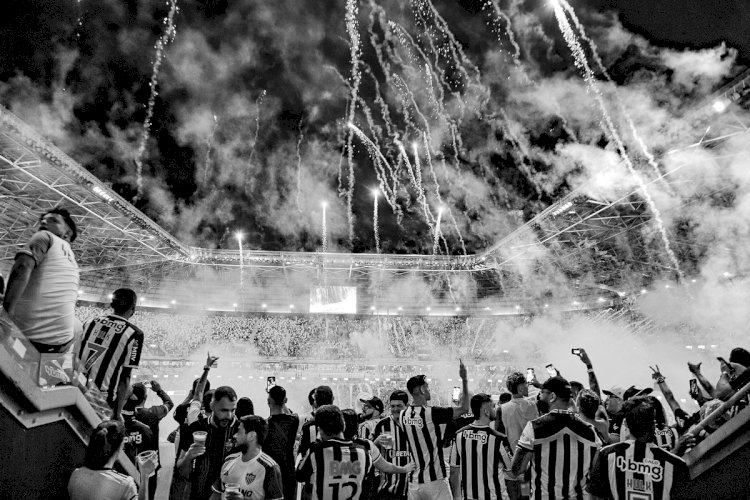 Atlético volta à Arena MRV após um mês; torcida fará show de luzes