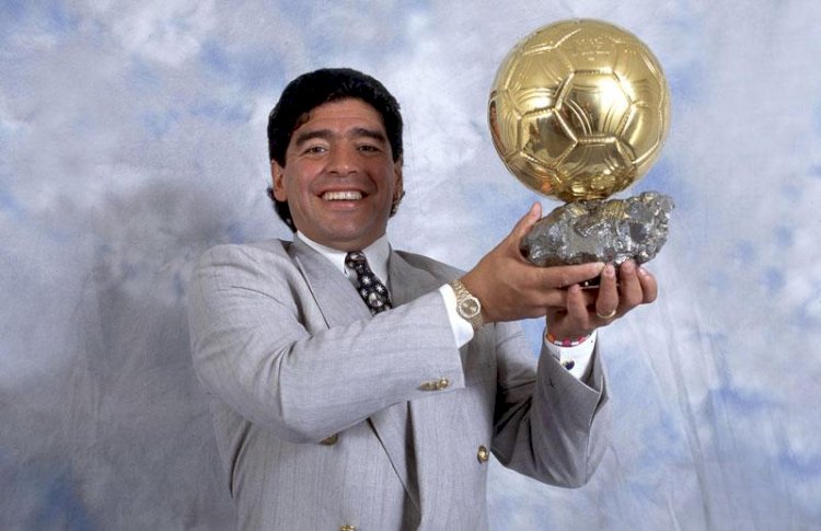 Herdeiros de Maradona perdem batalha e Bola de Ouro da Copa será leiloada