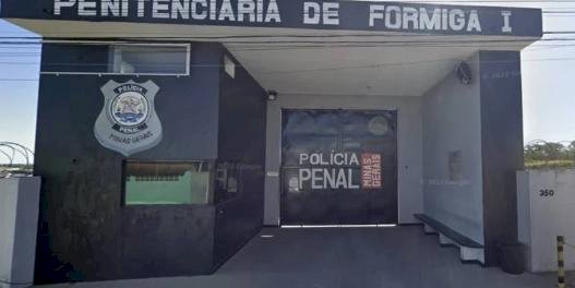 Policial penal investigado por receber R$ 80 mil para entregar celulares a detentos é preso em Minas