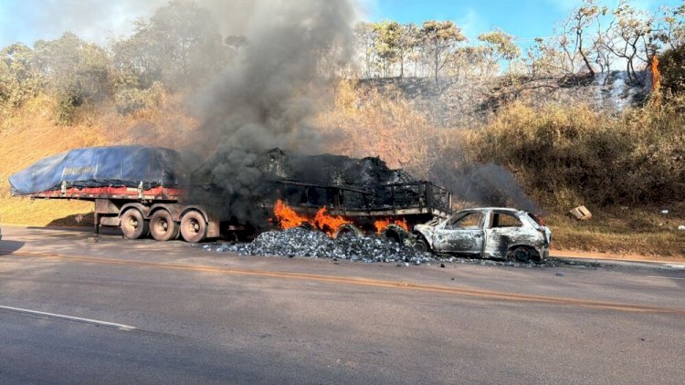 Veja fotos e vídeos do acidente grave que deixou 4 feridos na BR-040