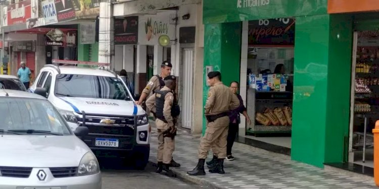 VÍDEO: Briga entre trabalhador e policial militar termina com tiros no Bairro Santa Terezinha, em Juiz de Fora