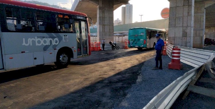 Avenida Francisco Bernardino é reaberta para passagem embaixo do viaduto Roza Cabinda