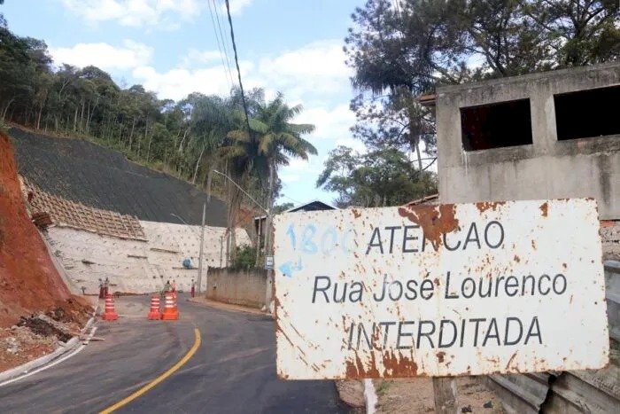 Após quase 3 anos, trânsito em trecho da José Lourenço será liberado na segunda