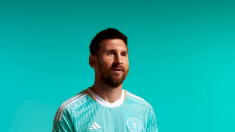 Inter Miami lança nova camisa para temporada e usa Messi como modelo; veja fotos