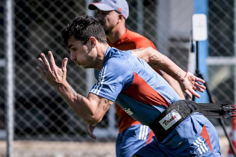 Semana é decisiva para jogadores do Cruzeiro estarem à disposição de Seabra