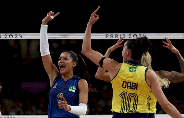 Seleção feminina de vôlei atropela República Dominicana e está na semifinal