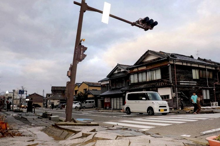 Japão registra dois terremotos e tem alertas de tsunami