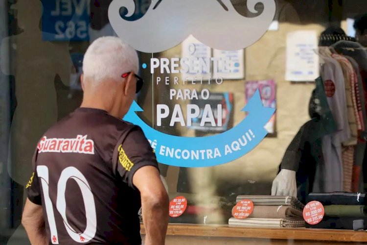 Consumidores pretendem gastar até R$ 200 em presentes para o Dia dos Pais