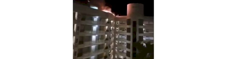 Vídeo: Helicóptero cai em telhado de hotel, mata piloto e provoca incêndio